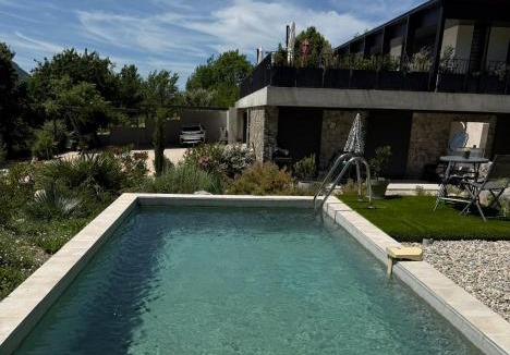 Plaisians Apartment | Gites Les Rochers de Plaisians avec piscine privée