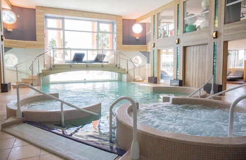 La Cote Radieuse Hotel | Grand Hôtel Les Flamants Roses Thalasso & Spa