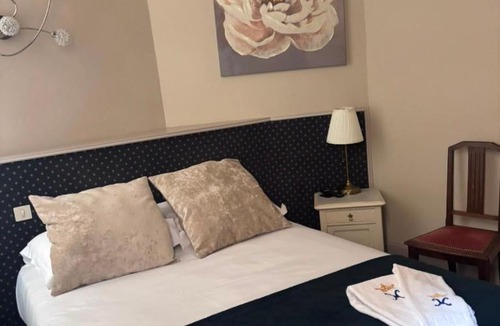 Bourbon-l'Archambault Hotel | Grand Hôtel Montespan Talleyrand