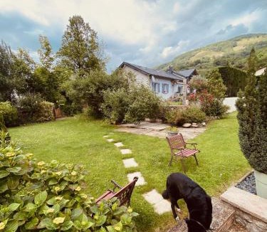 Sarrancolin House | Grande maison avec jardin