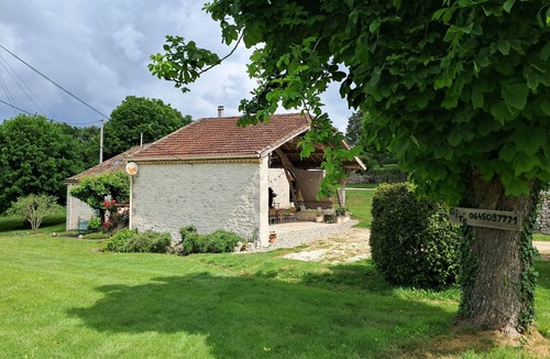 Pons House | Grange Aménagée Avec Piscine