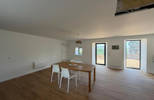 Aydat House | Grange au cœur du parc des Volcans d'Auvergne