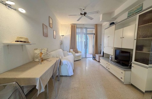 Port Grimaud Apartment | Ground Floor 2-Room Apartment Direct Beach Access