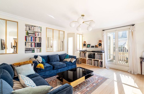 Gaillon Apartment | GuestReady - Ocean blue with Sacré-Cœur views