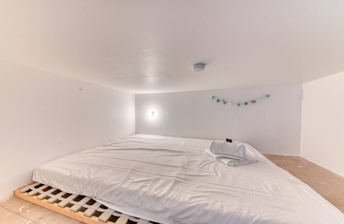 Villette - Maisons Neuves Apartment | GuestReady - Tranquil city escape in the 3rd arr.