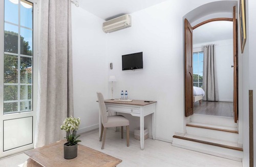 Cap-d'Antibes Hotel | Hôtel Beau Site - Cap d'Antibes