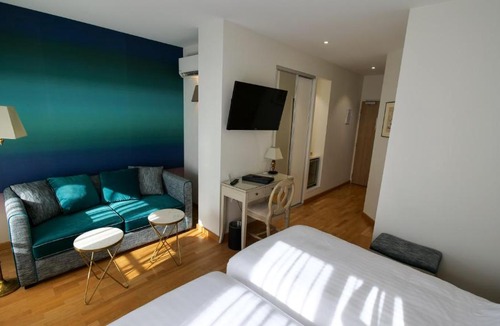 Romans-sur-Isere Hotel | Hôtel de charme L'Orée du Parc