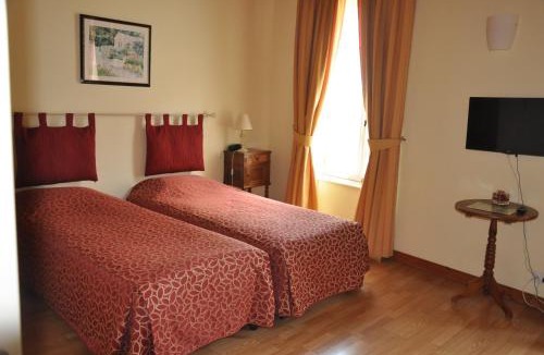 Aulnay Hotel | Hôtel du Donjon