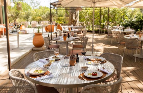 Calas Hotel | Hôtel et Restaurant La Bastide Bourrelly - Mathias Dandine - Teritoria