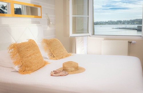 Landeda Hotel | Hôtel la Baie des Anges, son SPA marin et sa piscine couverte et chauffée