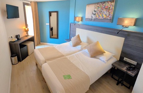 Antibes City Centre Hotel | Hôtel Le Collier