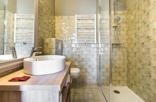 Saint-Pee-sur-Nivelle Hotel | Hôtel Mendionde