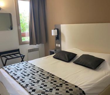 Romans-sur-Isere Hotel | Hôtel Restaurant Le Clos des Tanneurs romans sur Isère