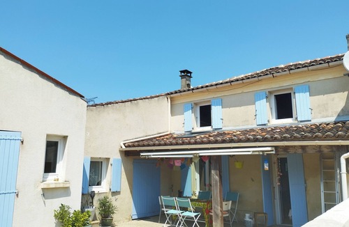 Chaniers Bed & Breakfast | Halte Dans un Espace Parental à 5mn de Saintes ou 1/2h de Royan!