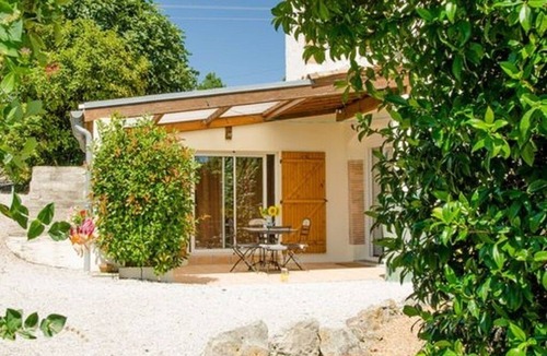 Aguts Cottage | Holiday cottage in Pays de Cocagne, peaceful with large swimming pool