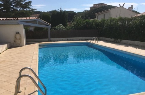 Plage de la Garonnette House | Holiday cottage "La Garonnette 12" - Close to the beach