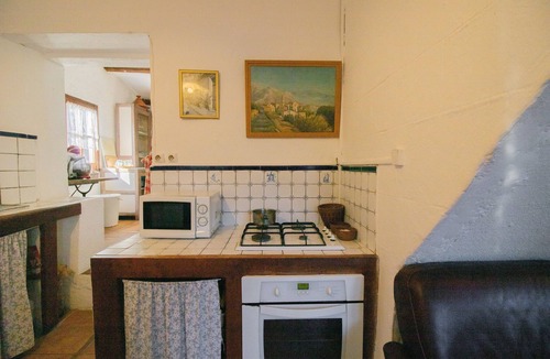 Levie House | Holiday Home 'Ferme I Frassedi' with Private Garden and Wi-Fi