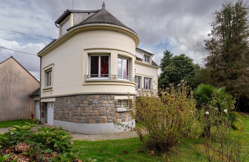 La Chapelle-Caro House | Holiday Home 'Maison Dans Le Morbihan' with Private Garden