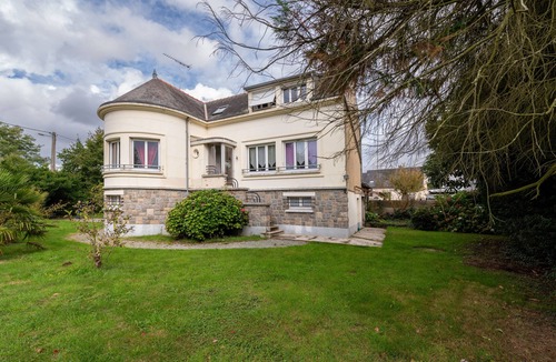 La Chapelle-Caro House | Holiday Home 'Maison Dans Le Morbihan' with Private Garden