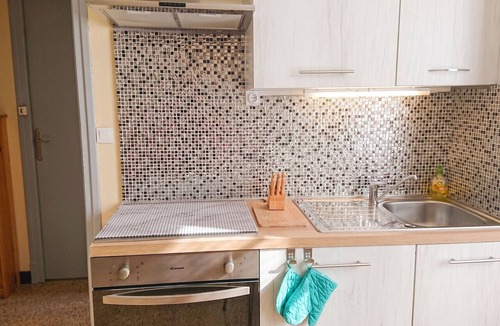Arles-sur-Tech Apartment | Homerez - Apartment Arles-sur-Tech