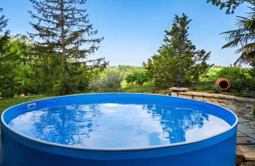Montpezat-de-Quercy Apartment | Homerez - Apt. Montpezat-de-Quercy
