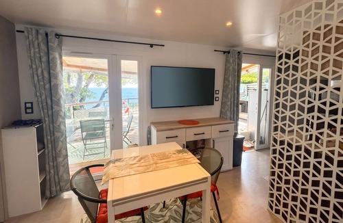 Le Dramont House | Homerez - Bungalow in Saint-Raphaël