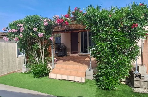 Le Castellet Ski Chalet | Homerez - Chalet in Le Castellet