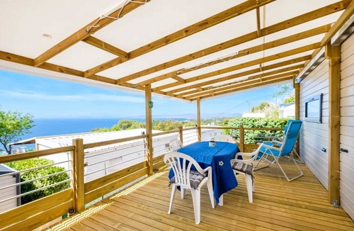 Le Dramont Apartment | Homerez - Charming Bungalow in Saint-Raphaël, Sea View