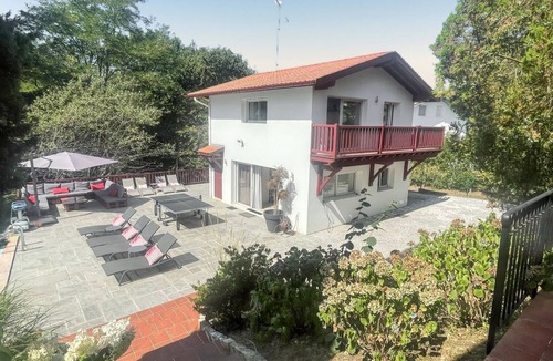 Arbonne Villa | Homerez - Elegant Villa in Arbonne with Private Pool