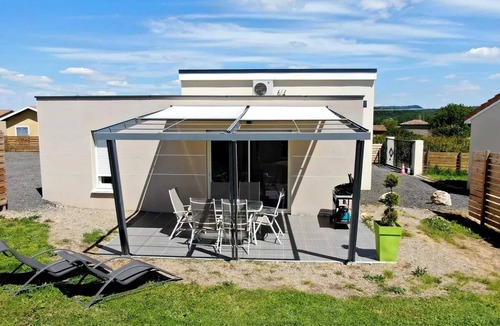 Chateauneuf-de-Galaure House | Homerez - House in Châteauneuf-de-Galaure