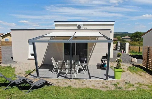 Chateauneuf-de-Galaure House | Homerez - House in Châteauneuf-de-Galaure