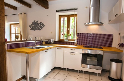 Saint-Front-de-Pradoux House | Homerez - House for 4 ppl. with shared pool and spa at Saint-Front-de-Pradoux