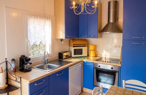 Plage de la Garonnette House | Homerez - House in Sainte-Maxime