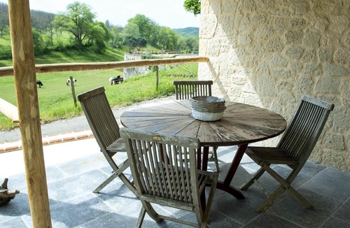 La Bachellerie House | Homerez - Nice house for 2 ppl. with shared pool and terrace at La Bachellerie