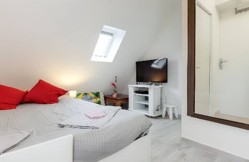 Plouedern Apartment | Homerez - Plouédern Studio