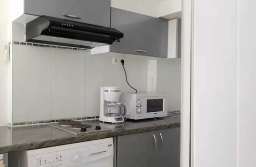 Malpasse Apartment | Homerez - Studio in Marseille