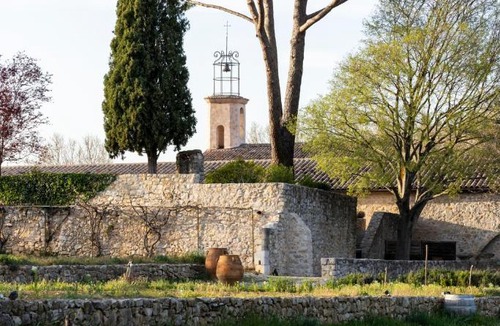 Les Censies Hotel | Hostellerie De L'abbaye De La Celle - Teritoria