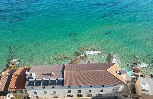 Algajola Hotel | Hotel Beau Rivage