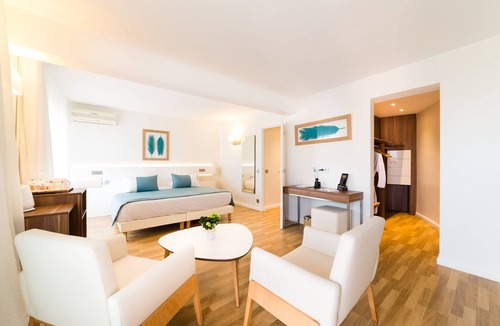 Juan-les-Pins Hotel | Hotel Helios