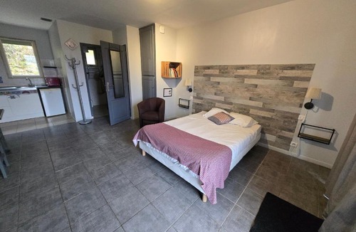 Cajarc Hotel | Hotel La Peyrade
