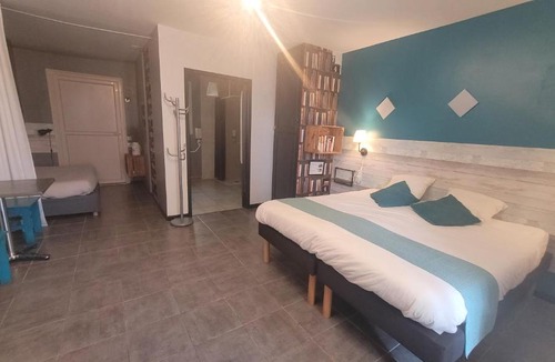 Cajarc Hotel | Hotel La Peyrade