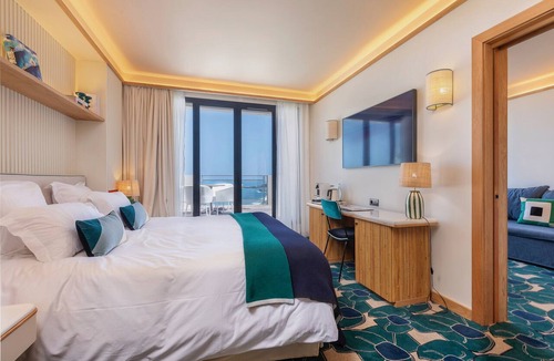 Biarritz City Centre Hotel | Hotel Le Café de Paris