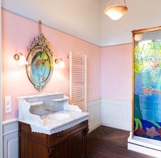 Irigny Bed & Breakfast | Hotel-Musée Villa Bagatelle