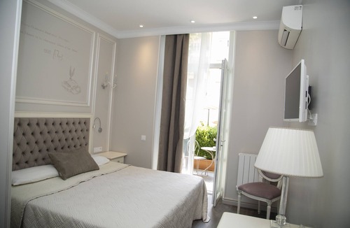 Thiers Hotel | Hotel Oasis