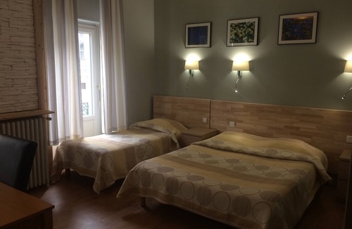 Cauterets Hotel | Hotel Restaurant Les Edelweiss