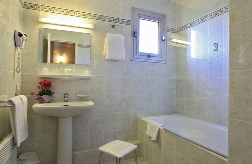 Parthenay Hotel | Hotel Saint Jacques
