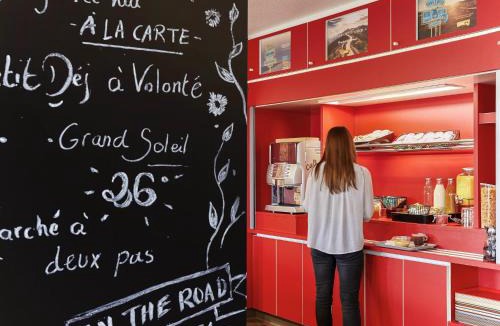Change Hotel | hotelF1 Laval