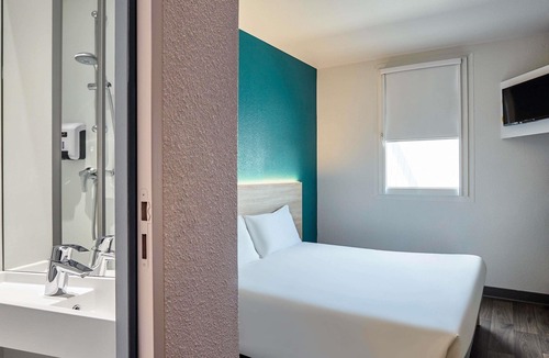 Solaize Hotel | hotelF1 Lyon Solaize Hotel