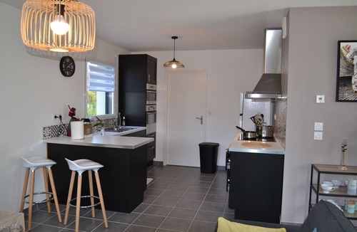 Carantec House | House between land and sea, 10 minutes' walk from the beach and GR34.