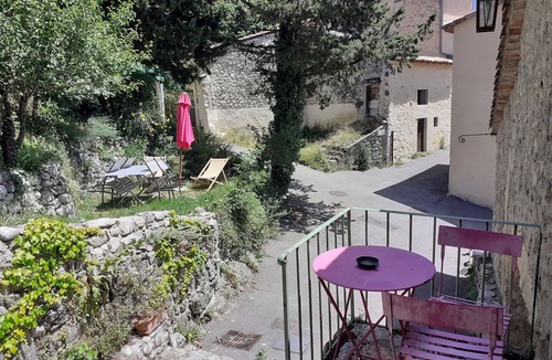 Ponet-et-Saint-Auban House | House in quiet Drôme village, 2 bedrooms, 2-6 pers, pets welcome!
